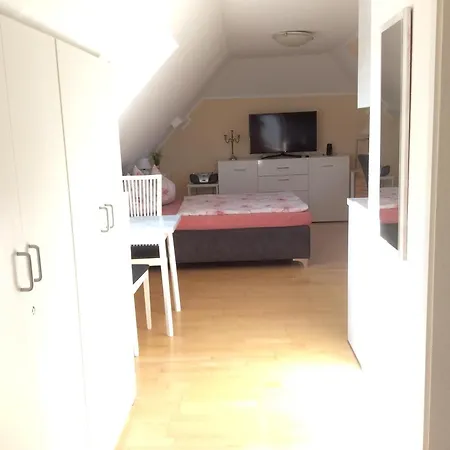 Secra Exclusive Angela In Schwerin (Mecklenburg-Vorpommern)