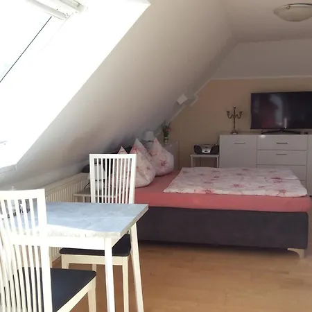 Secra Exclusive Angela In Apartamento