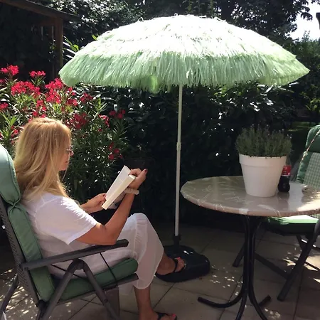 Secra Exclusive Angela In Apartamento *